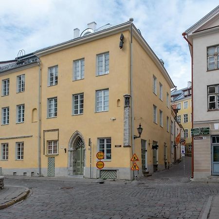Dream Stay - Historical 3-Bedroom Apartment With Sauna & Fireplace Tallinn Exterior photo